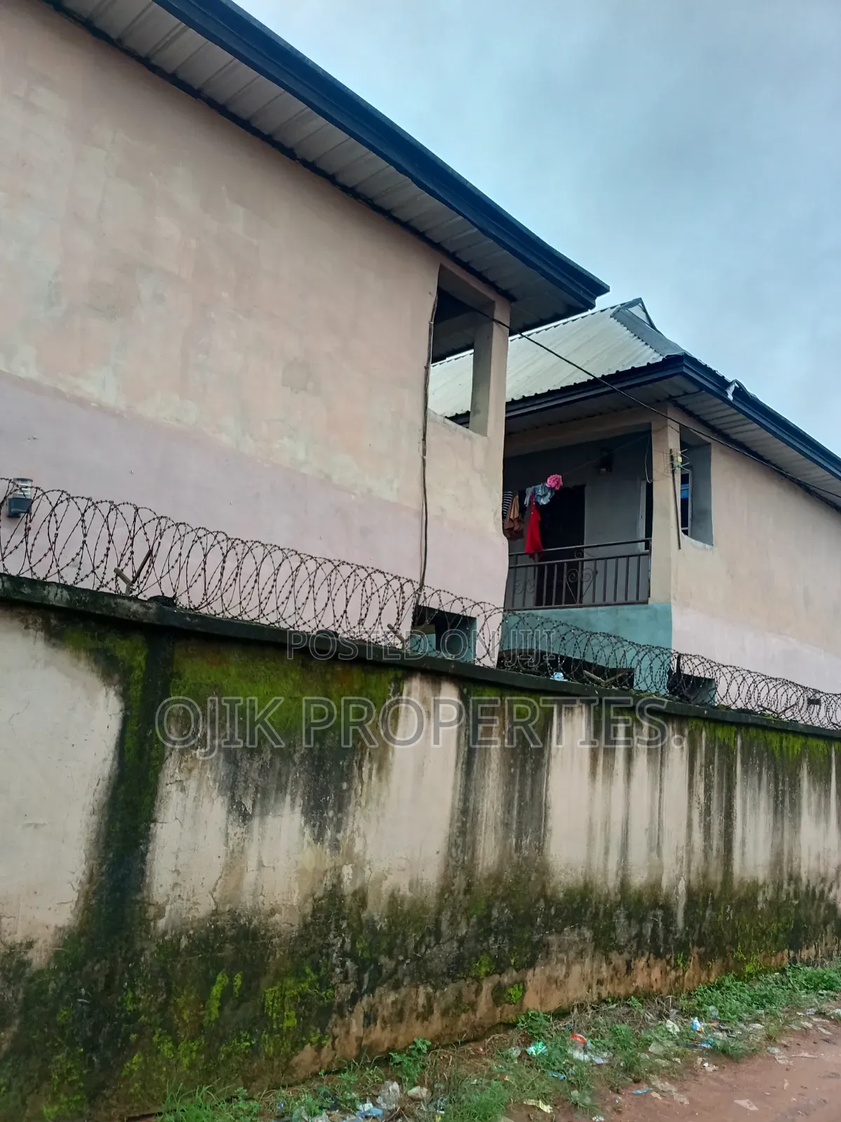 20bdrm House in Ojik Properties, Owerri for sale in Owerri