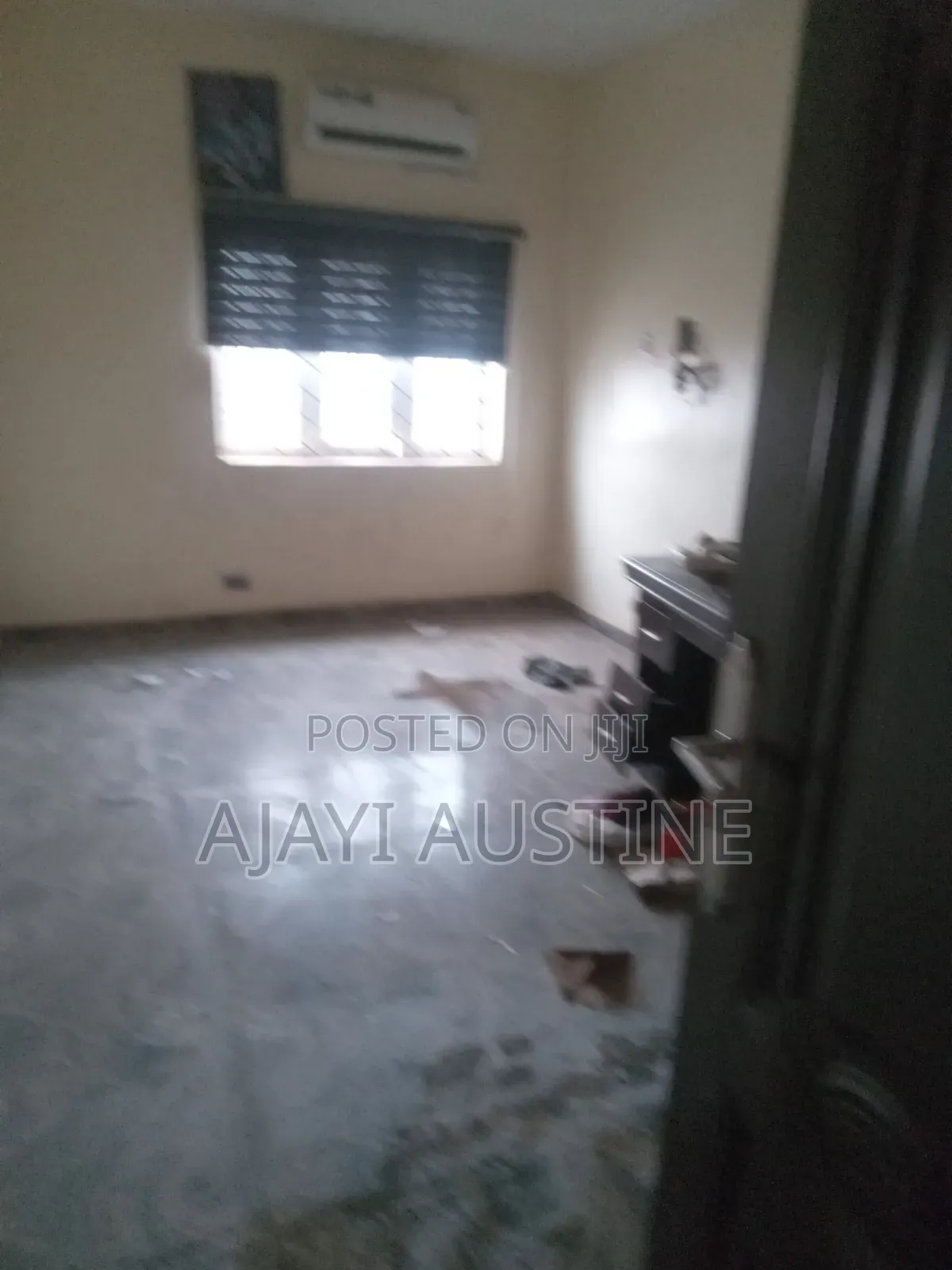 Office to Let at Gbagbalogun Road Nearby State Hospital in Akure