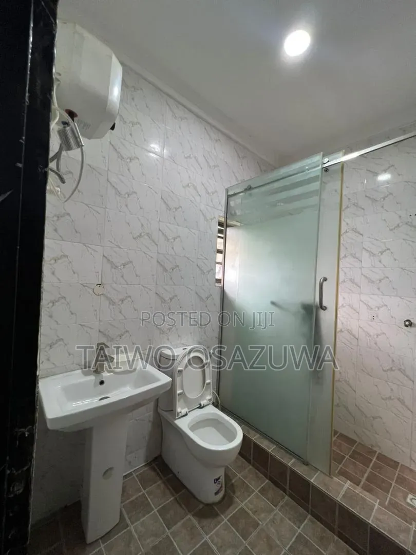 1bdrm Apartment in Victoria Crest, Lekki Expressway for rent in Lekki Expressway