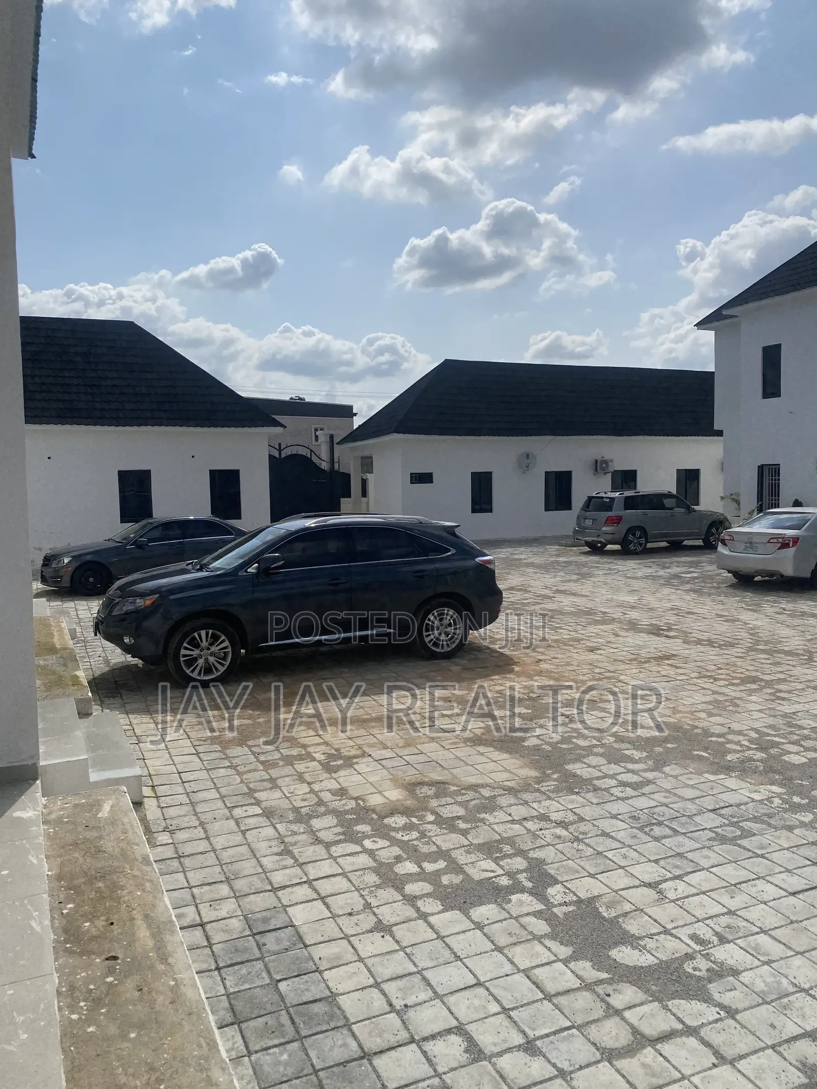 3bdrm Apartment in Sabon Lugbe for rent in Sabon Lugbe