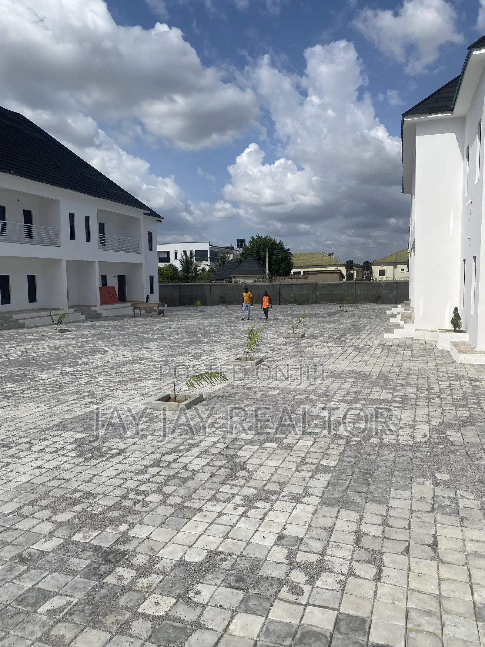 3bdrm Apartment in Sabon Lugbe for rent in Sabon Lugbe