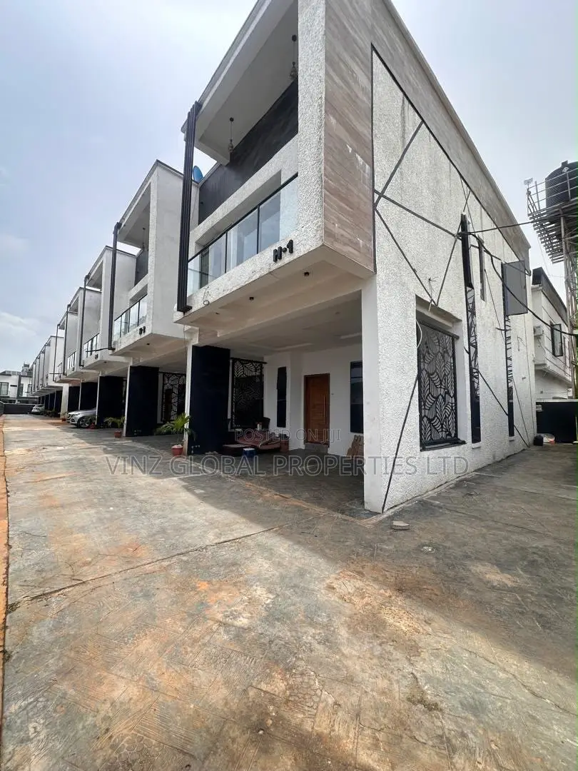 4bdrm Duplex in Lekki for rent in Lekki