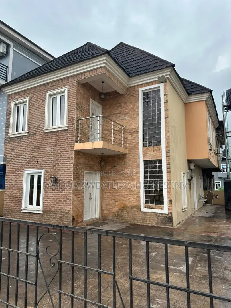 3bdrm Apartment in Private Est, Isheri North for rent in Isheri North