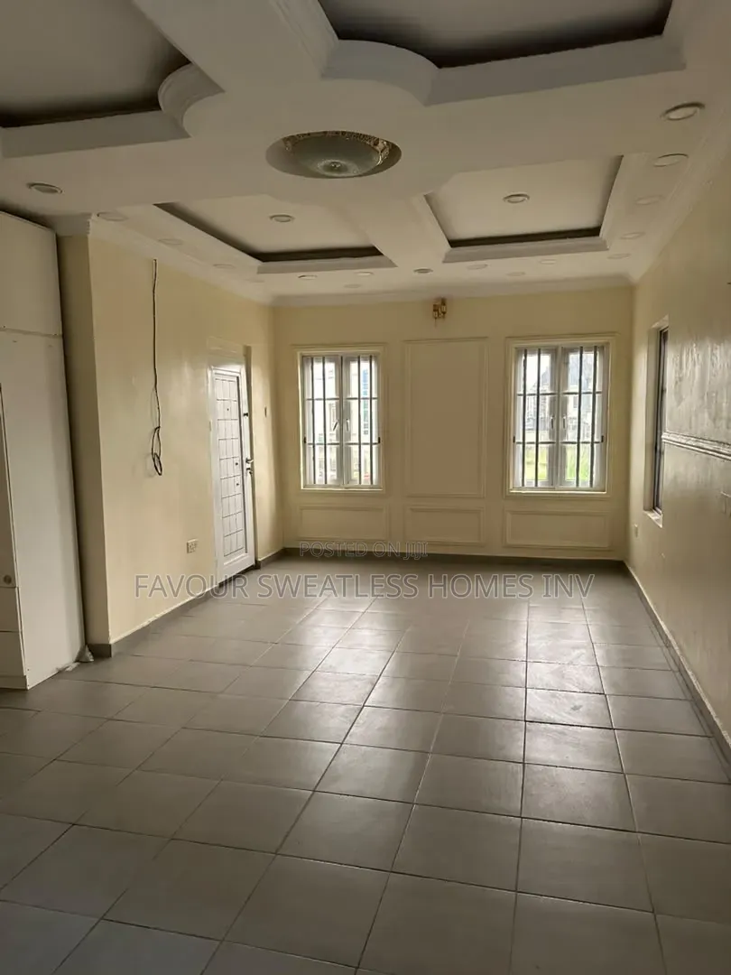 3bdrm Apartment in Private Est, Isheri North for rent in Isheri North
