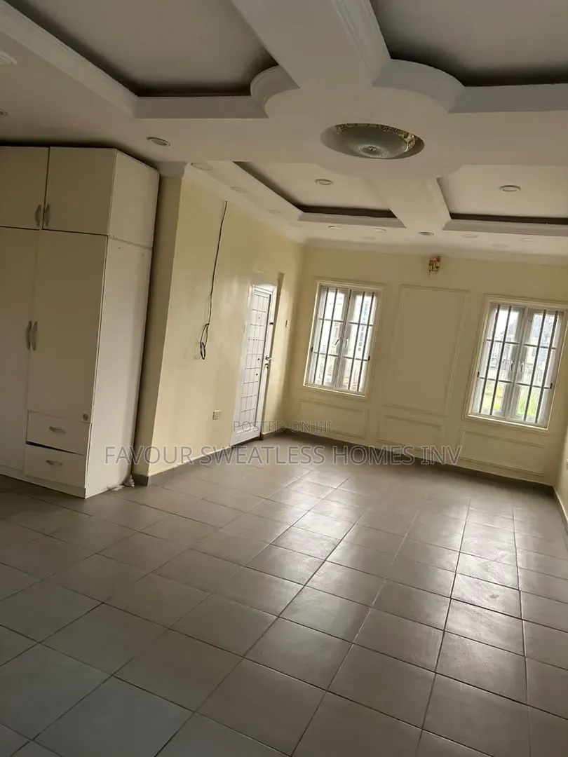 3bdrm Apartment in Private Est, Isheri North for rent in Isheri North