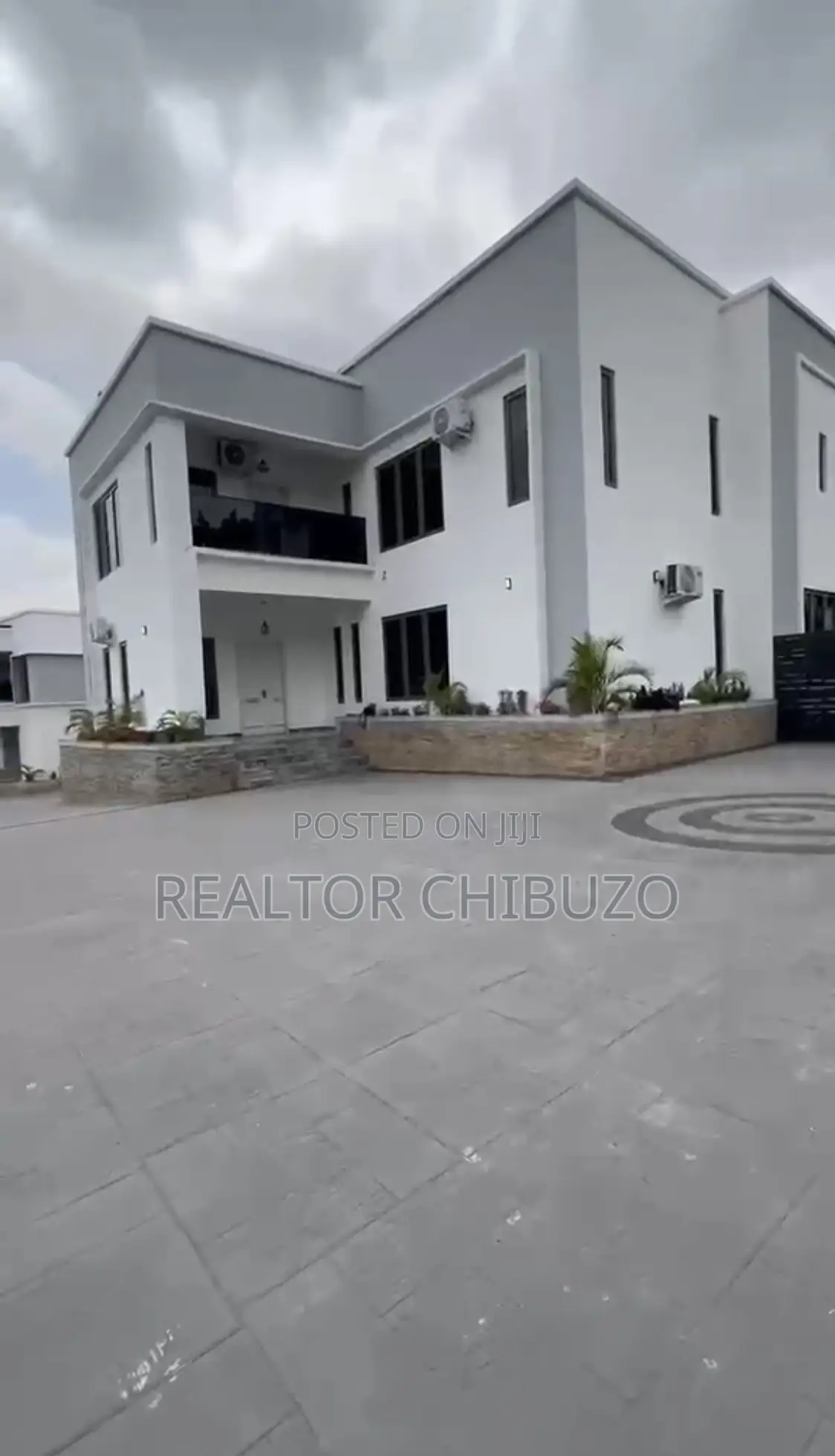 Furnished 8bdrm Villa in Abuja Top Realty, Guzape District for sale in Guzape District