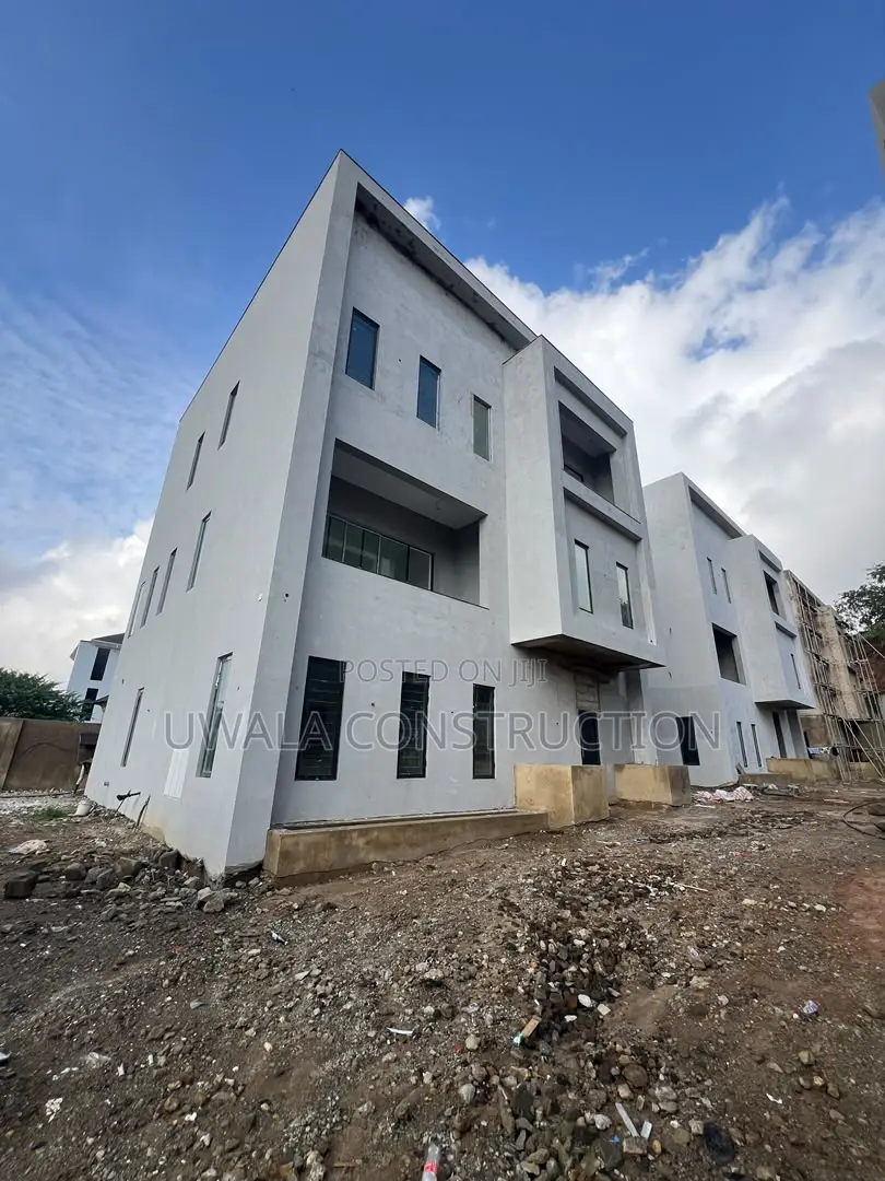 6bdrm Duplex in Guzape District for sale in Guzape District