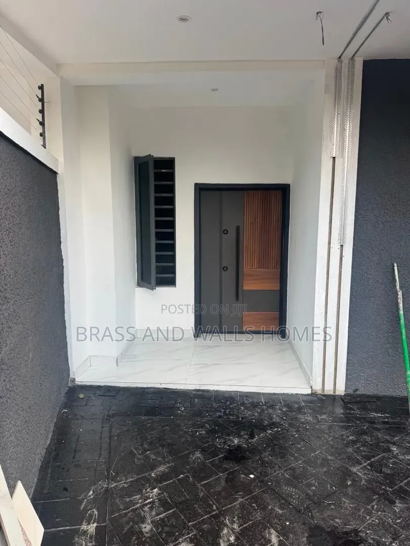 Furnished 4bdrm Duplex in Omole Phase 1 for sale in Omole Phase 1
