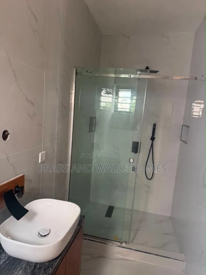 Furnished 4bdrm Duplex in Omole Phase 1 for sale in Omole Phase 1
