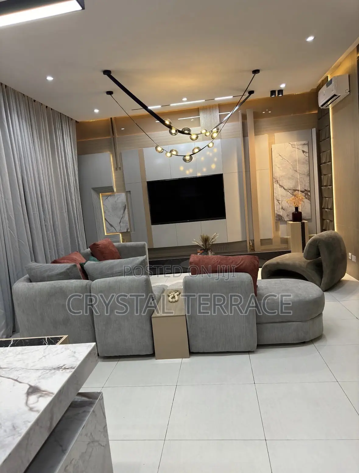 Luxurious One Bedroom Apartment in Admiralty Way in Lekki Phase 1