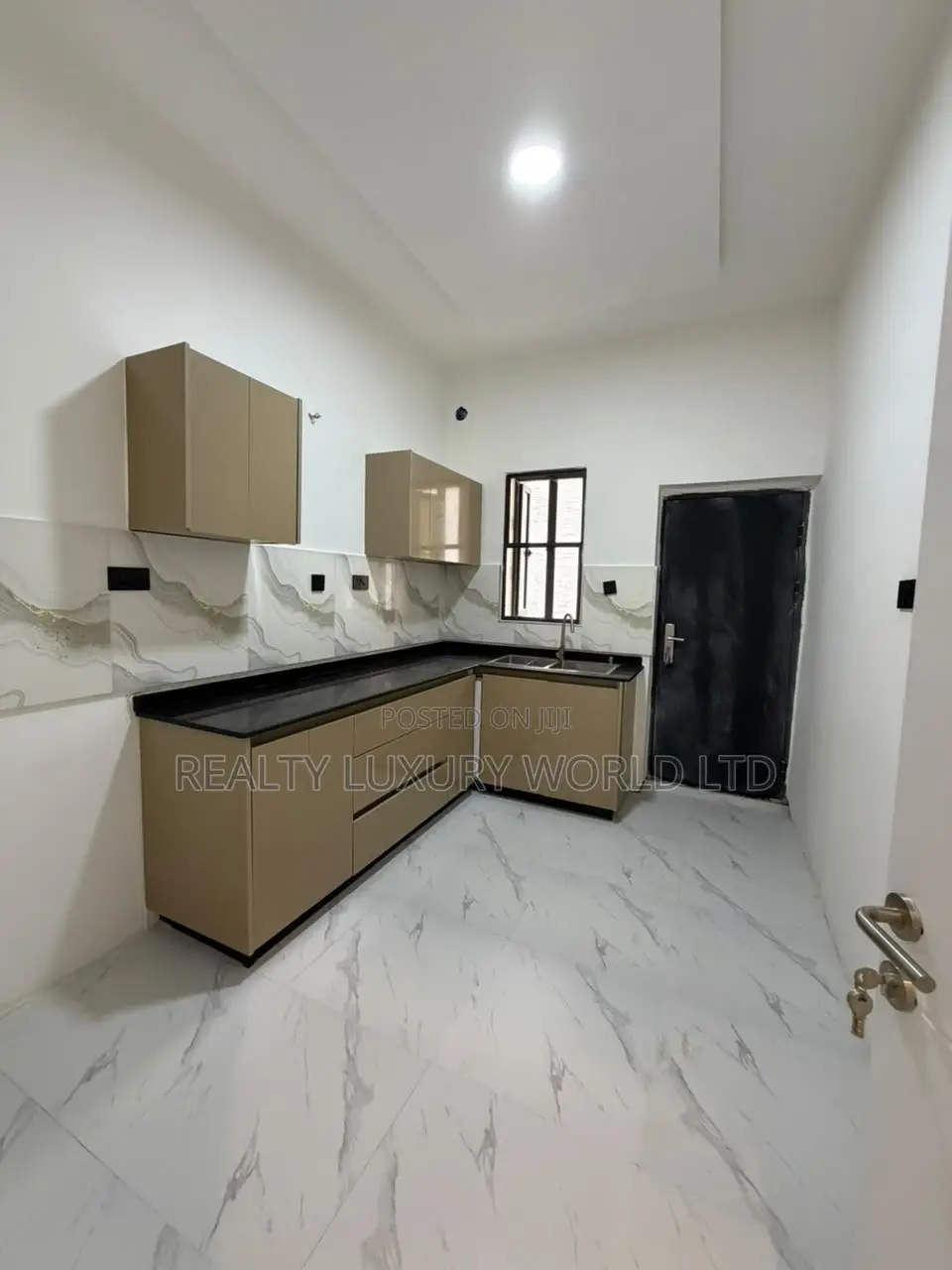 3bdrm Apartment in Guzape District for sale in Guzape District