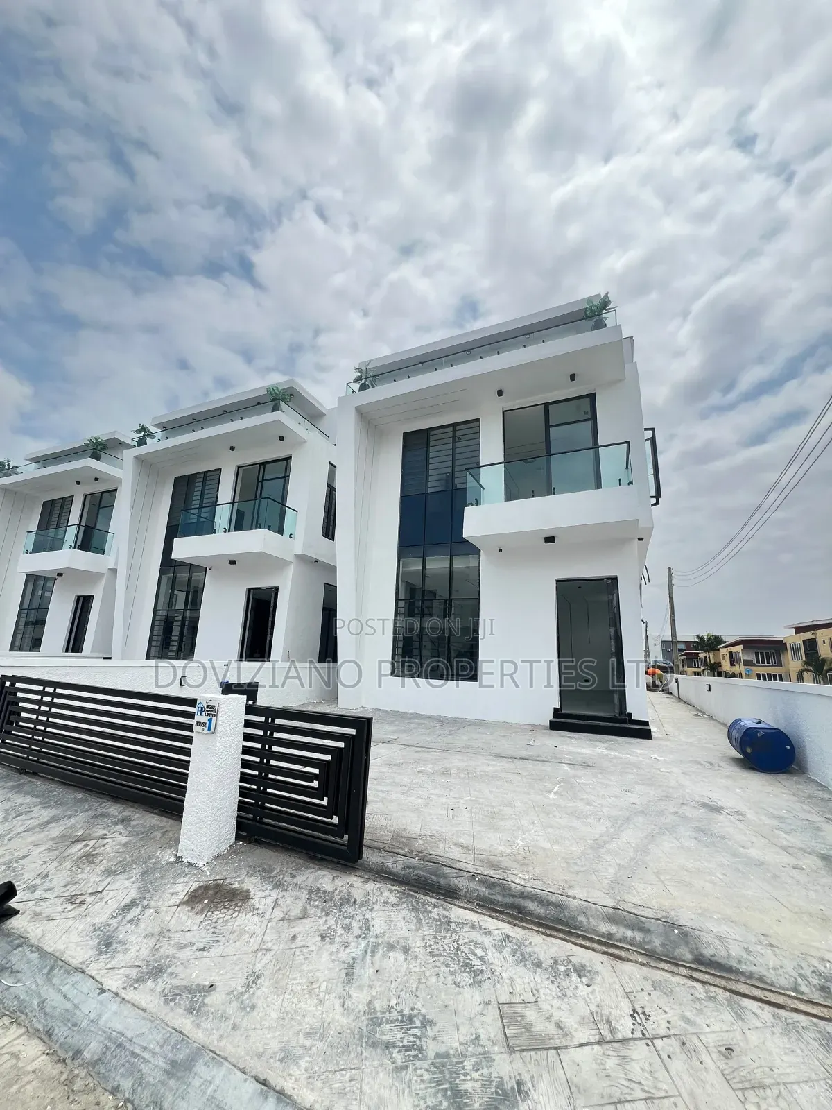 4bdrm Duplex in Abraham Adesanya Estate for sale in Abraham Adesanya Estate
