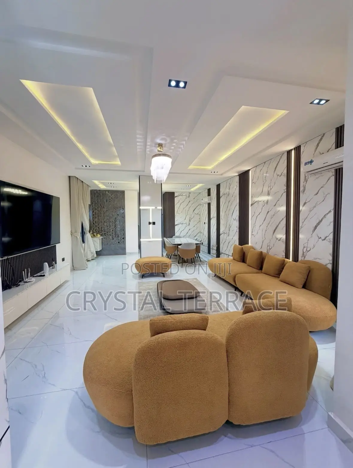 Luxirious 4 Bedroom Duplex Admiralty Way in Lekki Phase 1