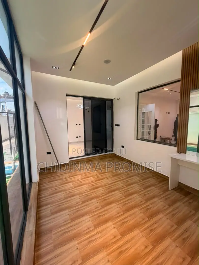 6bdrm Duplex in Apo for sale in Apo Resettlement