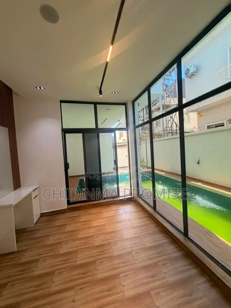 6bdrm Duplex in Apo for sale in Apo Resettlement