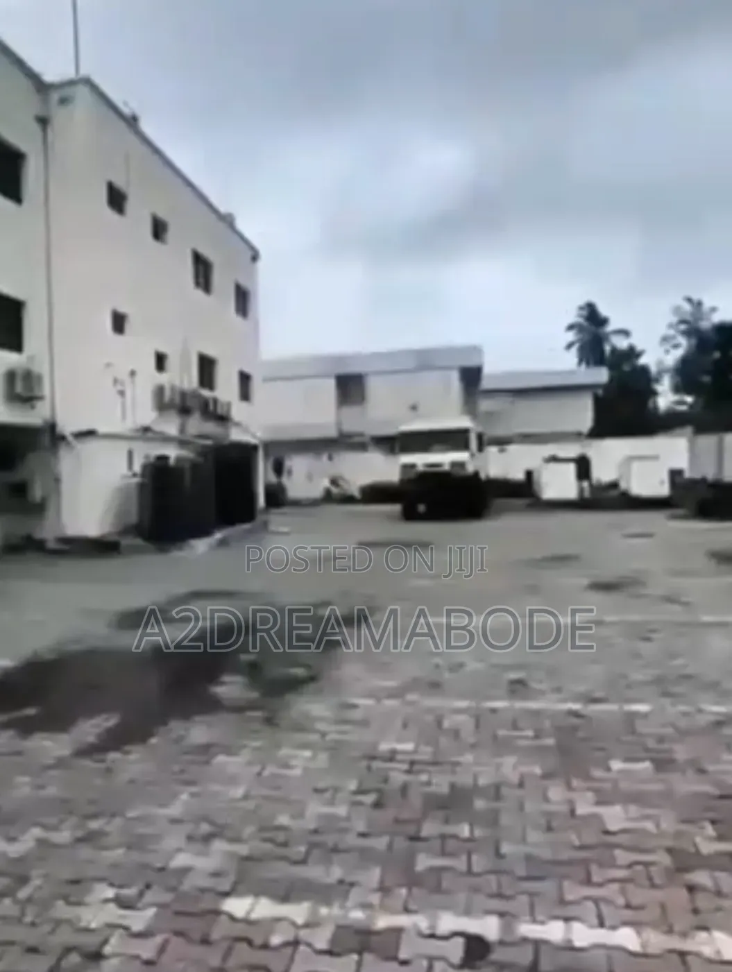 Exclusive Commercial Property in Adeola Odeku