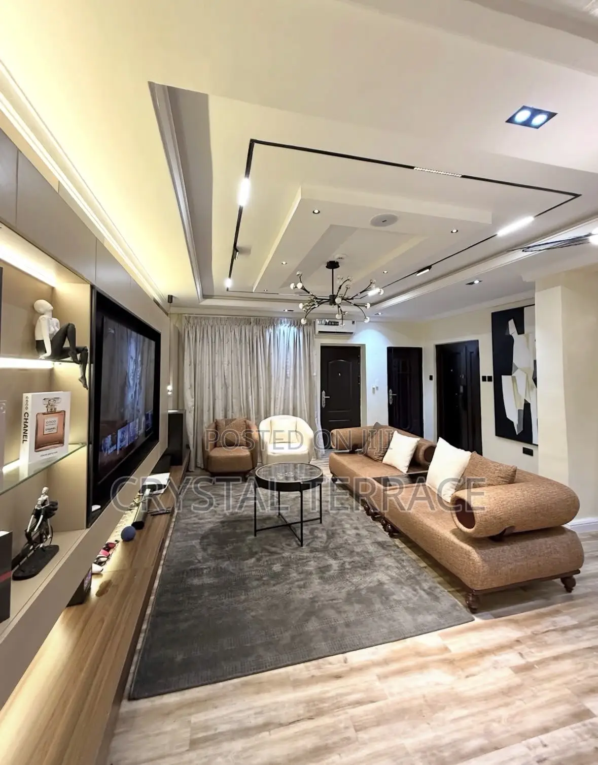 Cozy Luxury One Bedroom Apartment Shortlet Admiralty Way in Lekki Phase 1