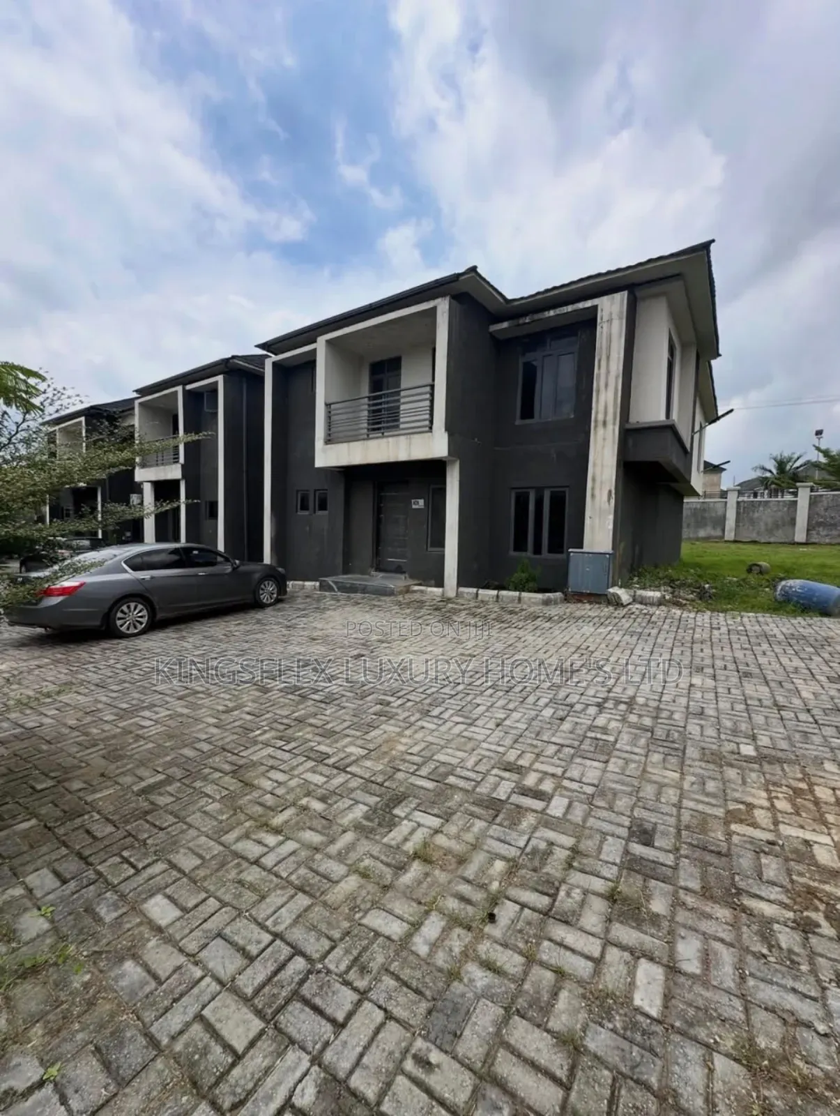 4bdrm Townhouse/Terrace in Estate, Idu for sale in Idu