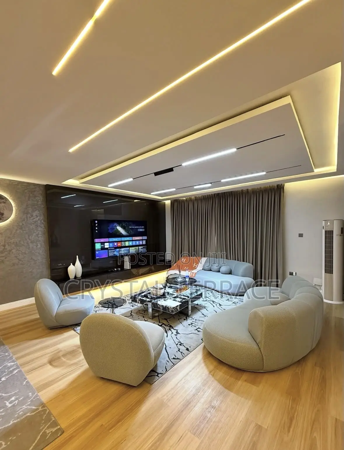 Exquisite 3 Bedroom Apartment in Admiralty Way in Lekki Phase 1