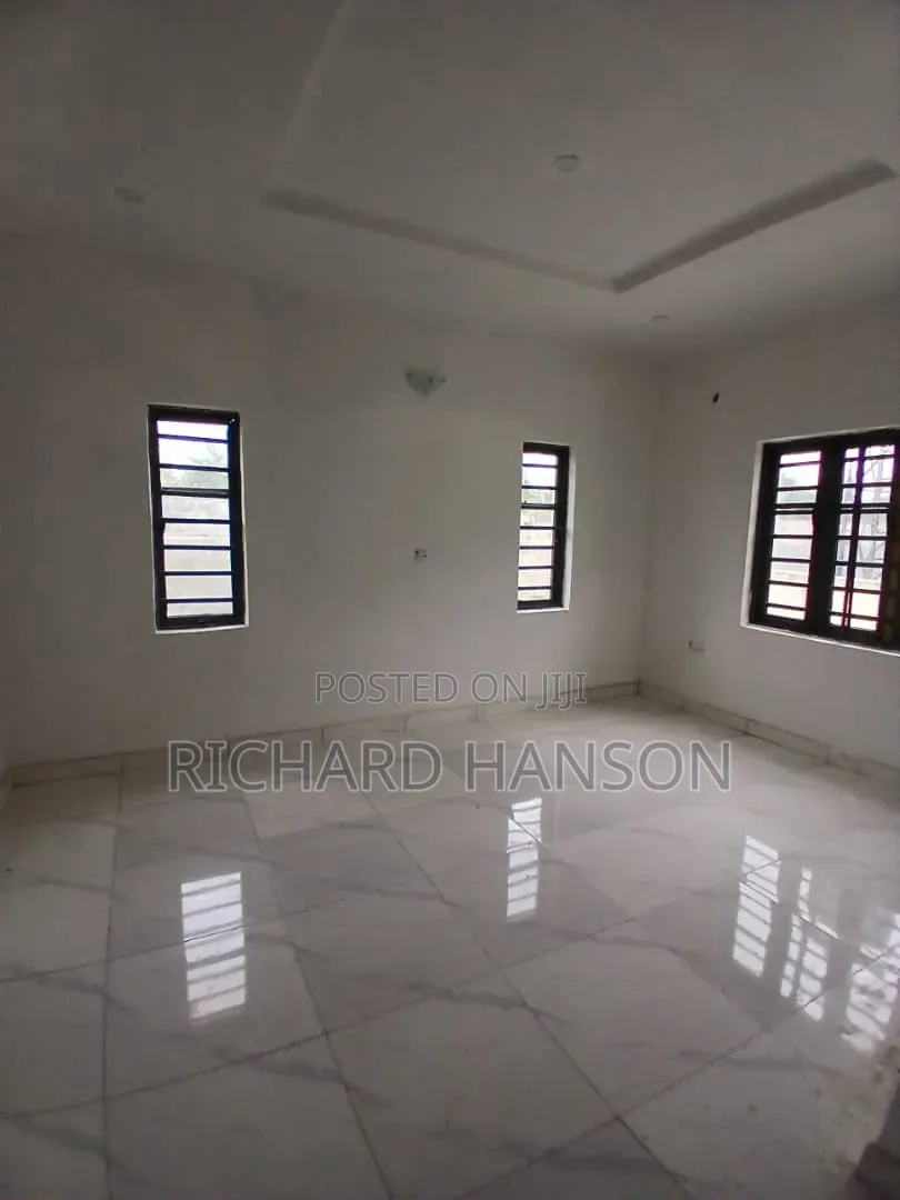 3bdrm Bungalow in Peak, Awoyaya for sale in Awoyaya