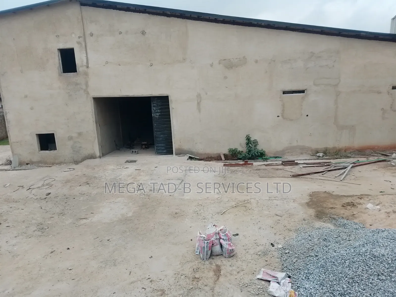 Warehouse for Lease in Berger