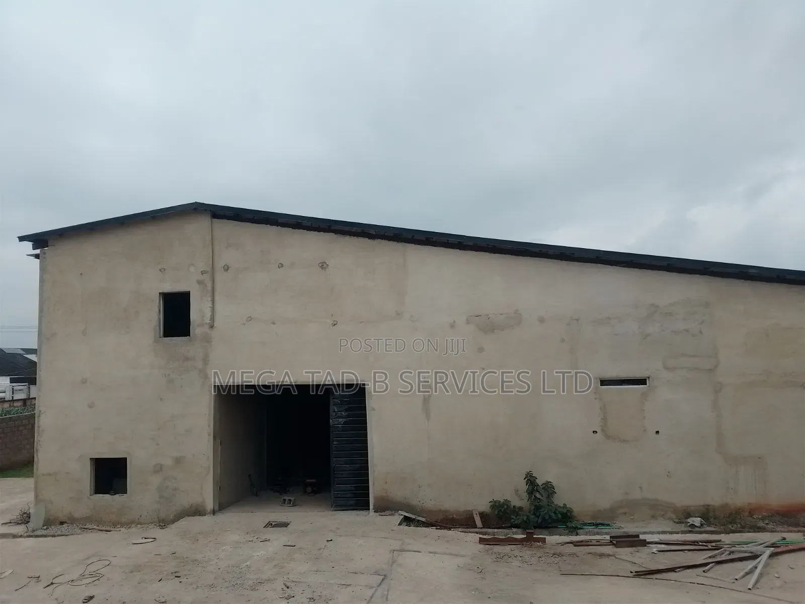 Warehouse for Lease in Berger