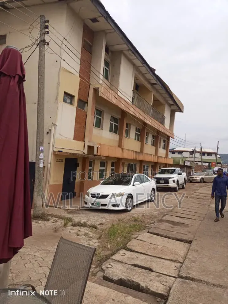 2bdrm Block of Flats in Enugu for sale in Enugu