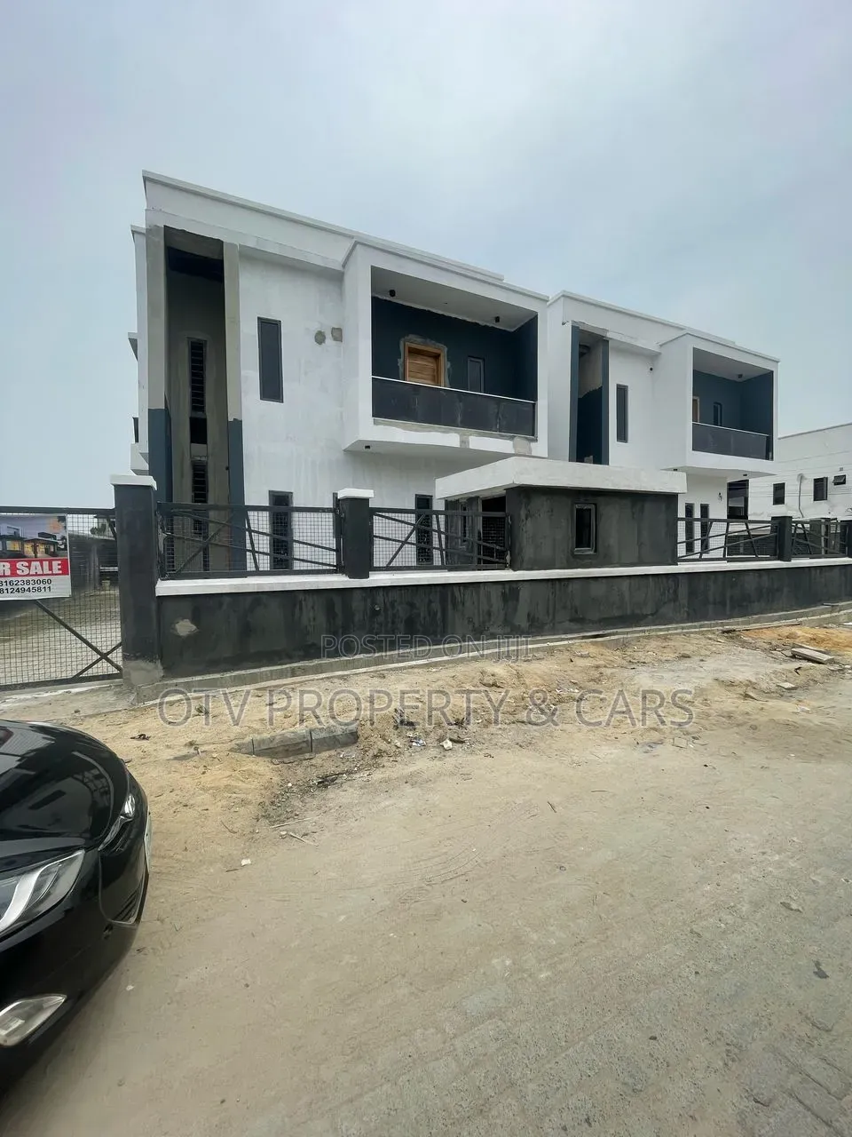5bdrm Duplex in Off Lekki-Epe Expressway for sale in Off Lekki-Epe Expressway
