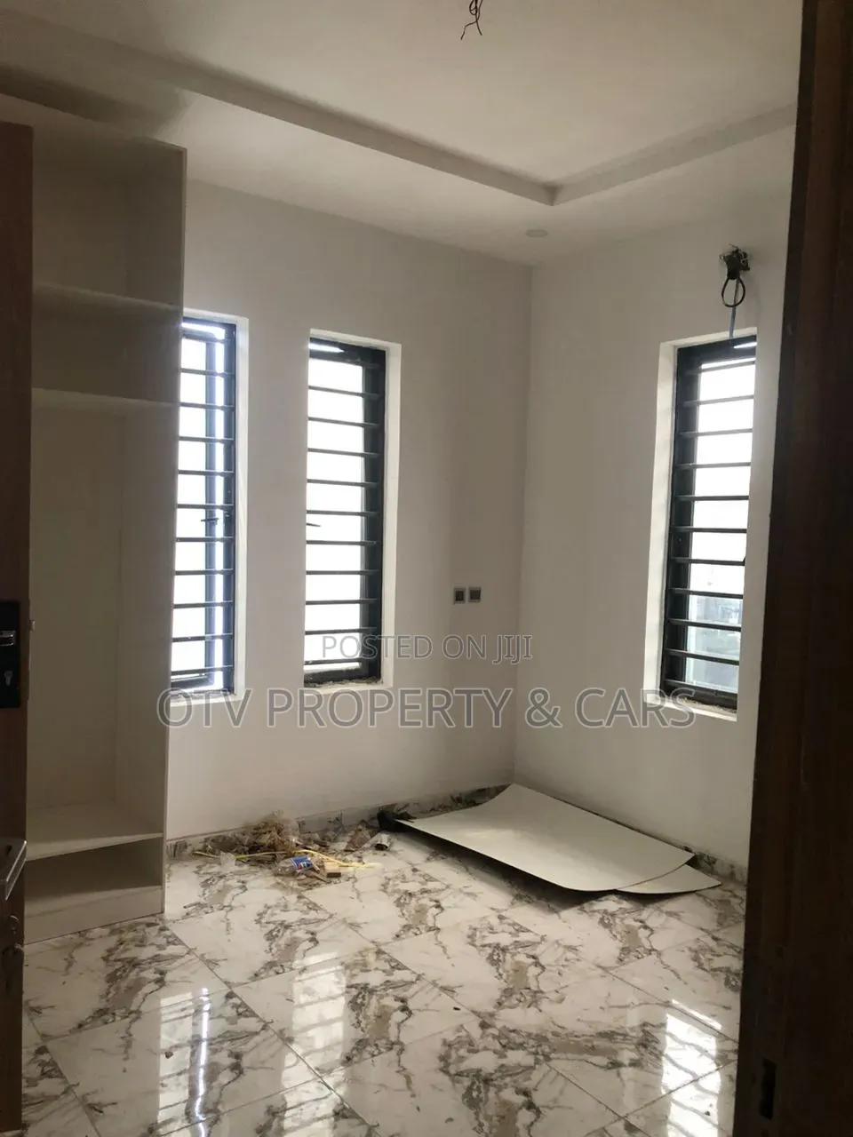 5bdrm Duplex in Off Lekki-Epe Expressway for sale in Off Lekki-Epe Expressway