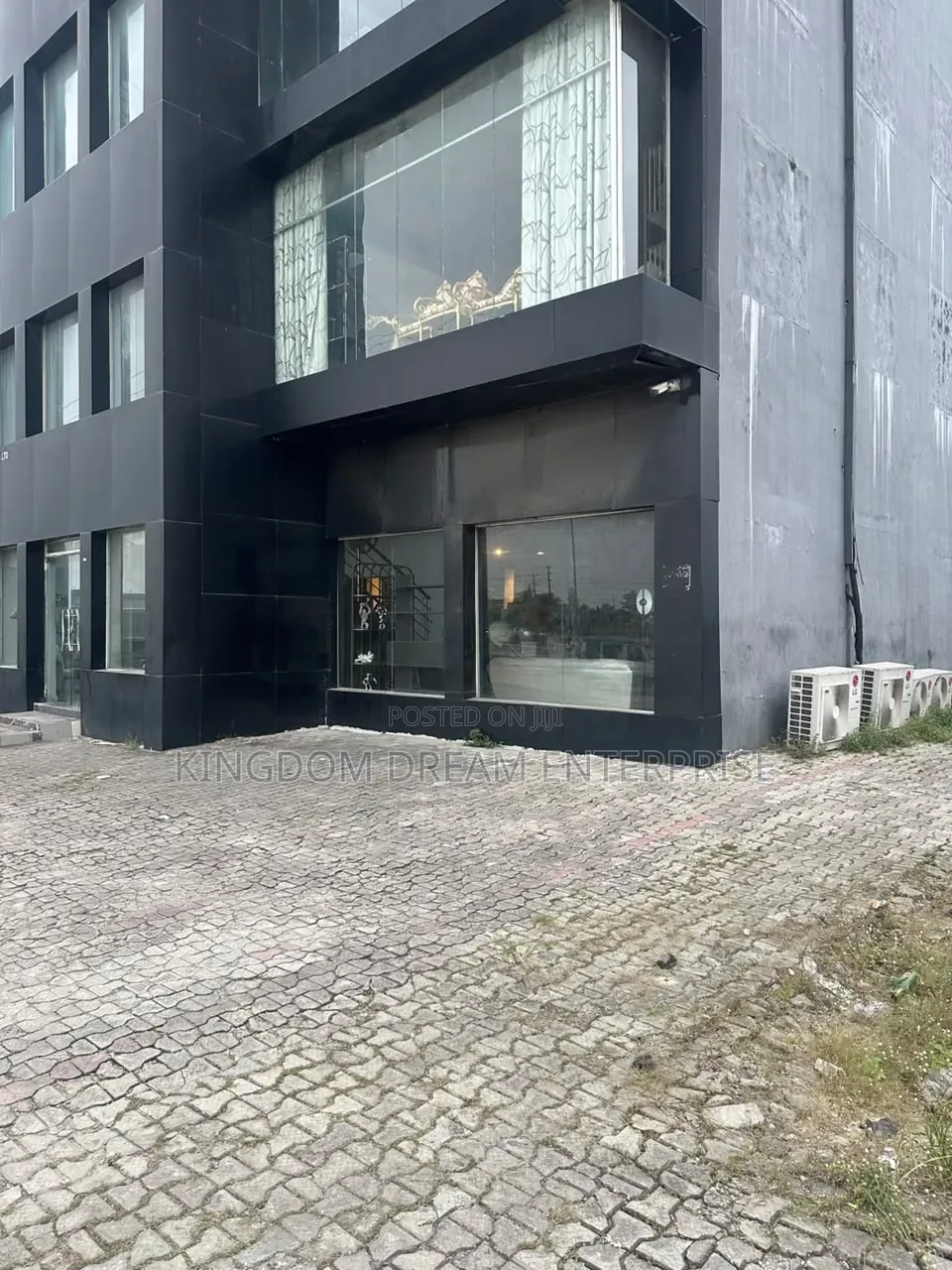 Open Plan Spaces of 500sqm Lekki Epe Expressway in Ajiwe