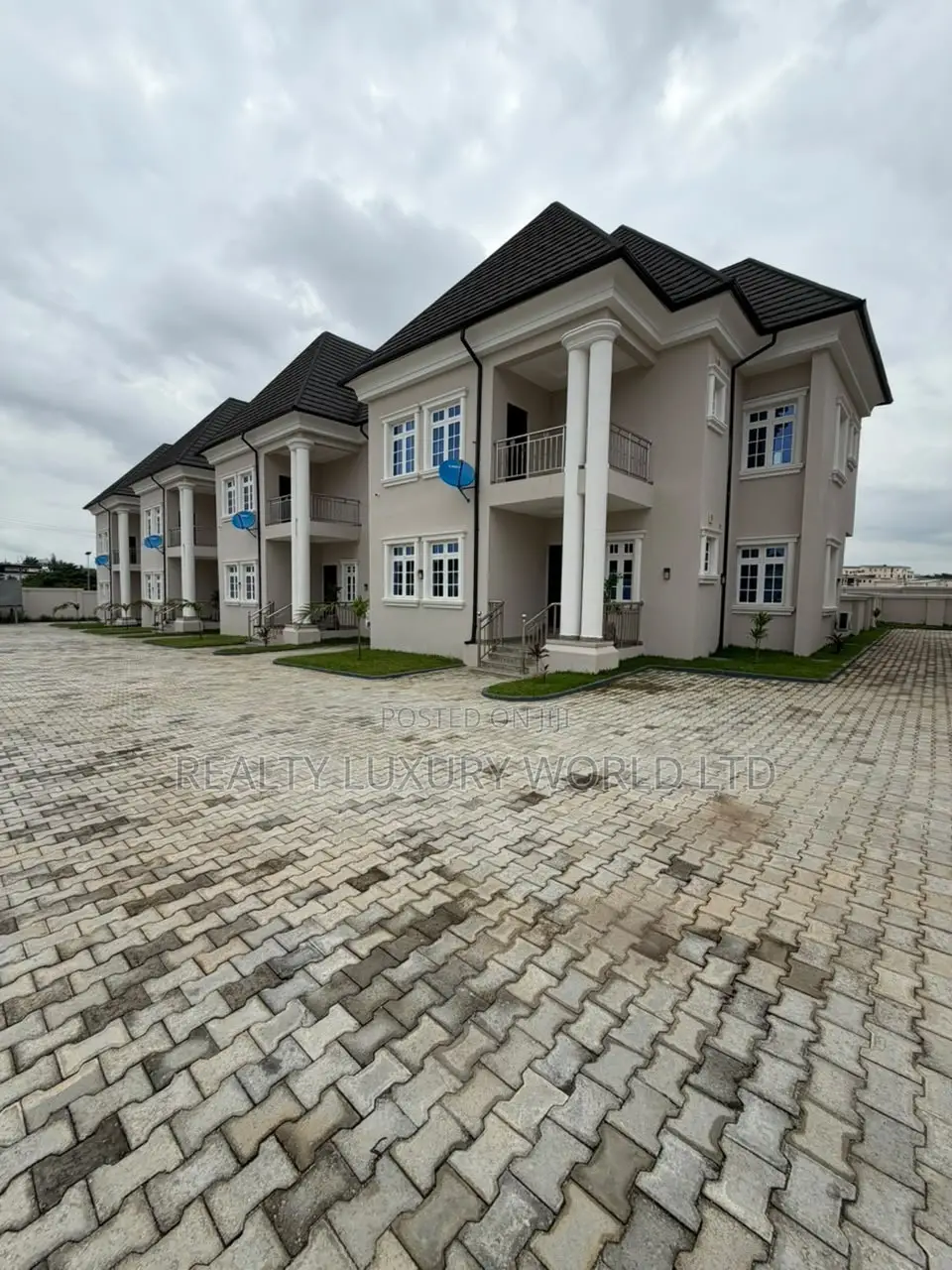 Furnished 3bdrm Duplex in Mabushi for sale in Mabushi
