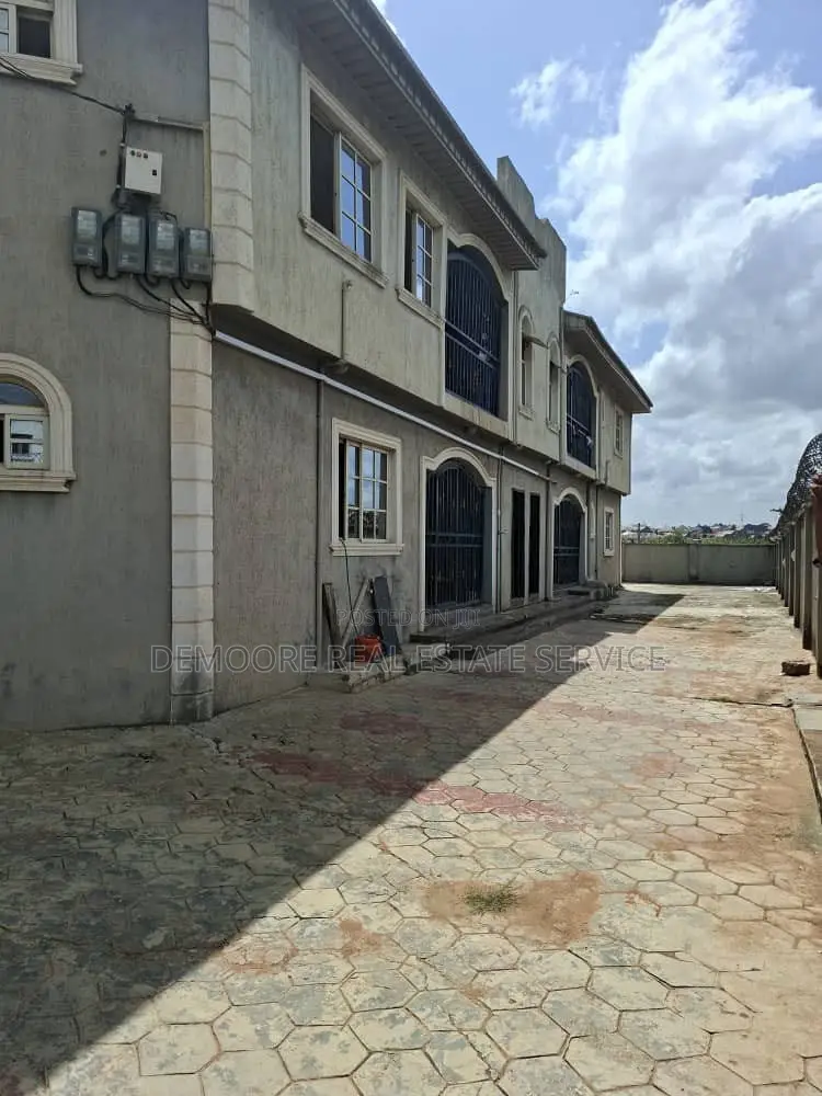 2bdrm Block of Flats in Peace Estate, Baruwa for sale in Baruwa
