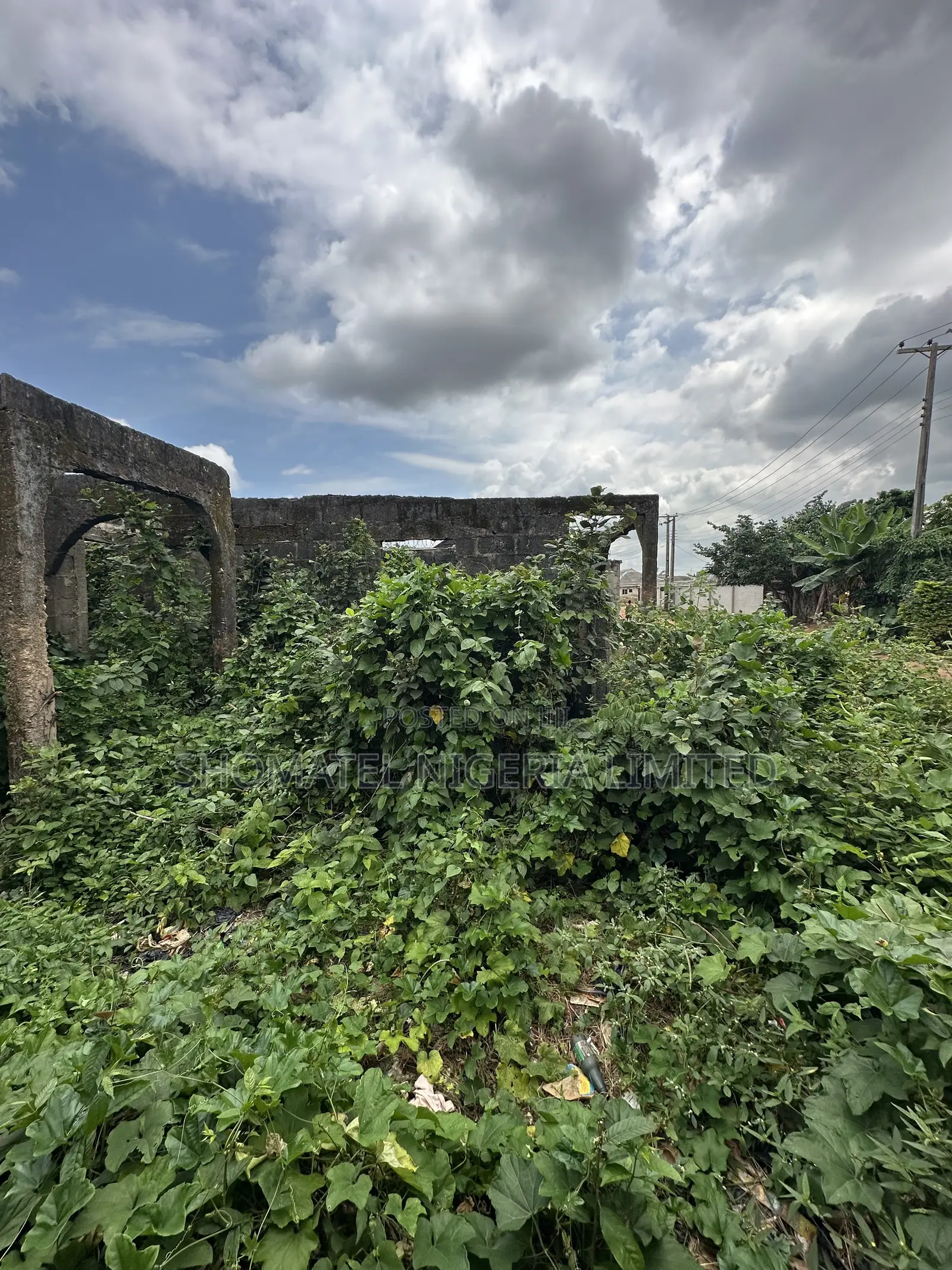 3bdrm Bungalow in Asbestos Area Before for sale in Ayobo