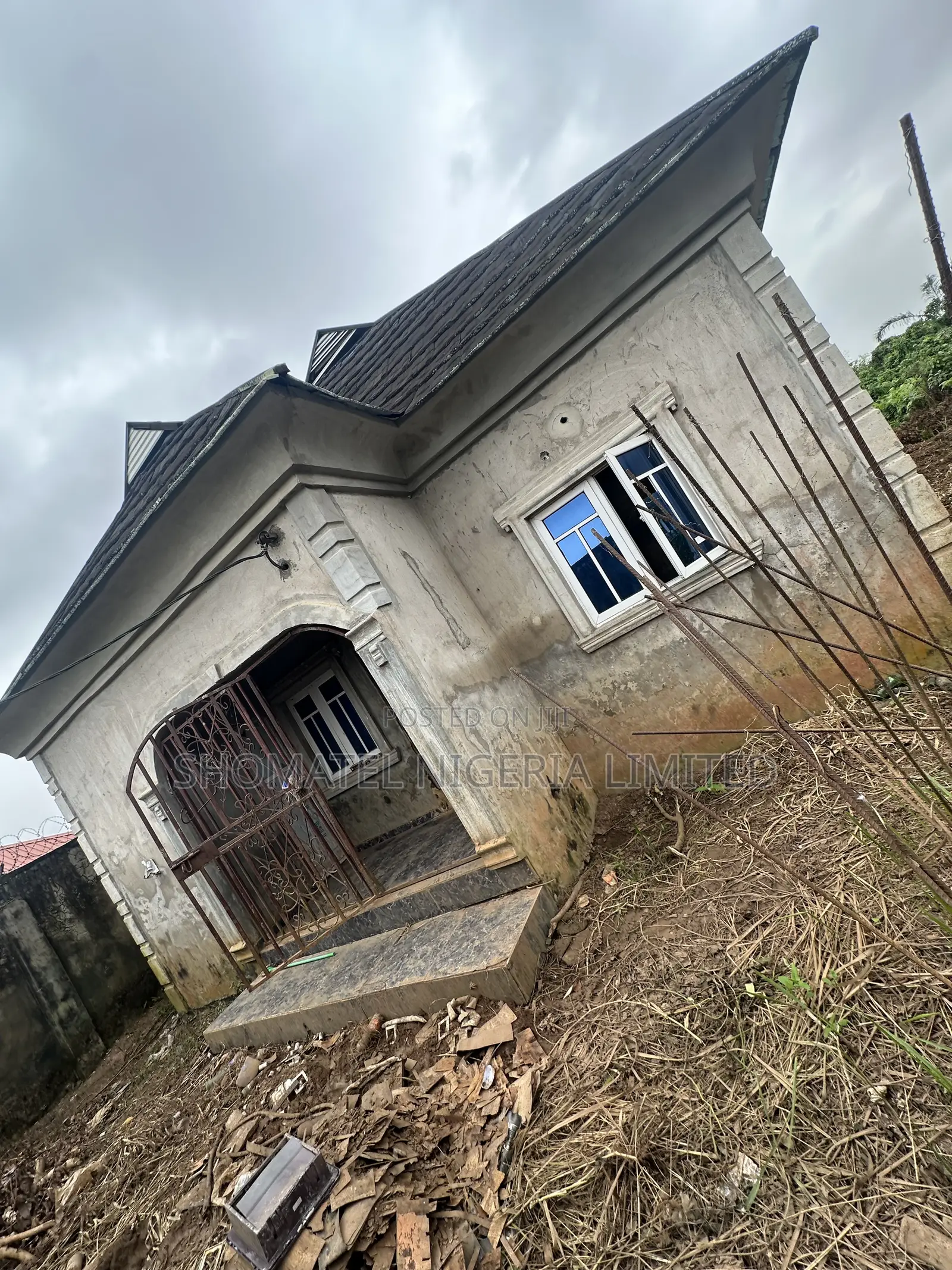 Furnished 3bdrm Bungalow in Apex Alagbado Lagos for sale in Alagbado