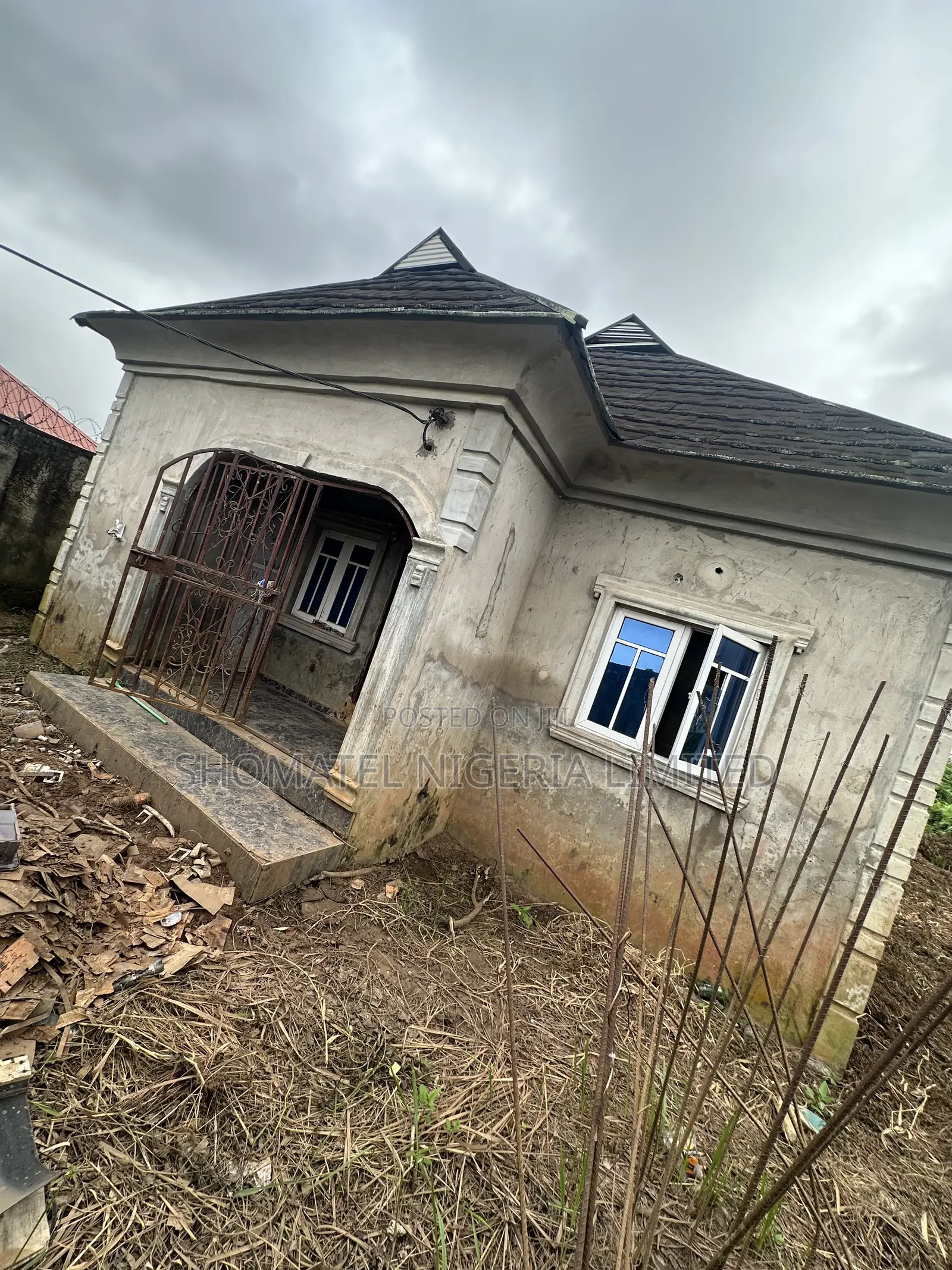 Furnished 3bdrm Bungalow in Apex Alagbado Lagos for sale in Alagbado