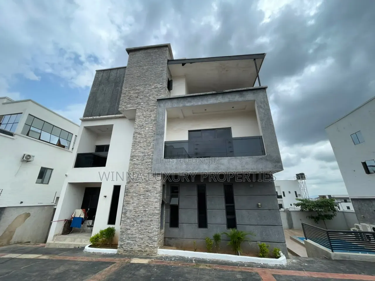 Furnished 6bdrm Duplex in Life Camp Main for rent in Life Camp
