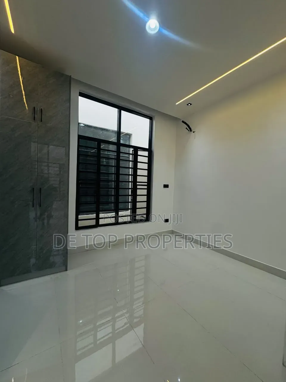 5bdrm Duplex in Orchid Road, Lekki Phase 1 for sale in Lekki Phase 1