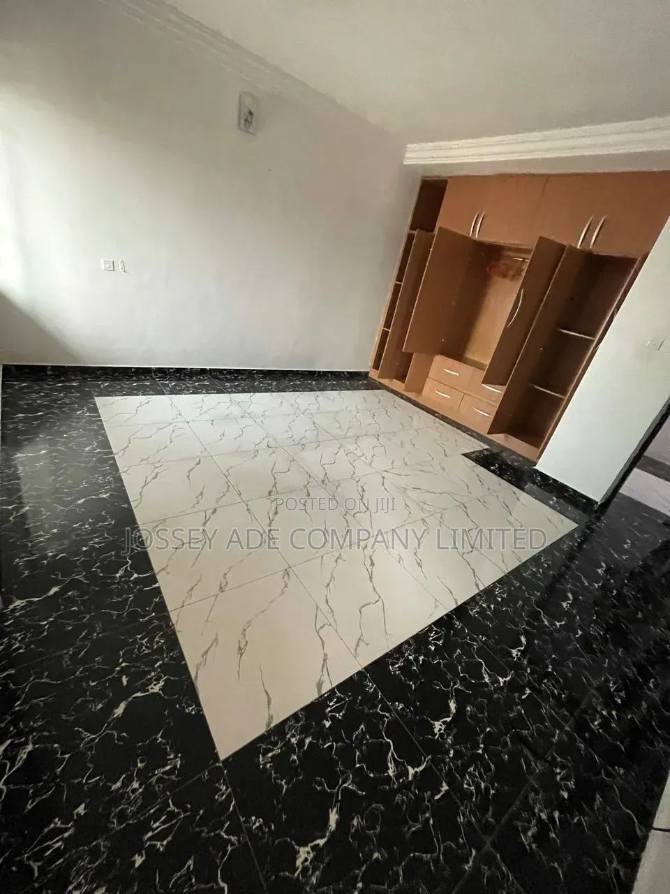 Furnished 2bdrm Block of Flats in Ikate for sale in Ikate