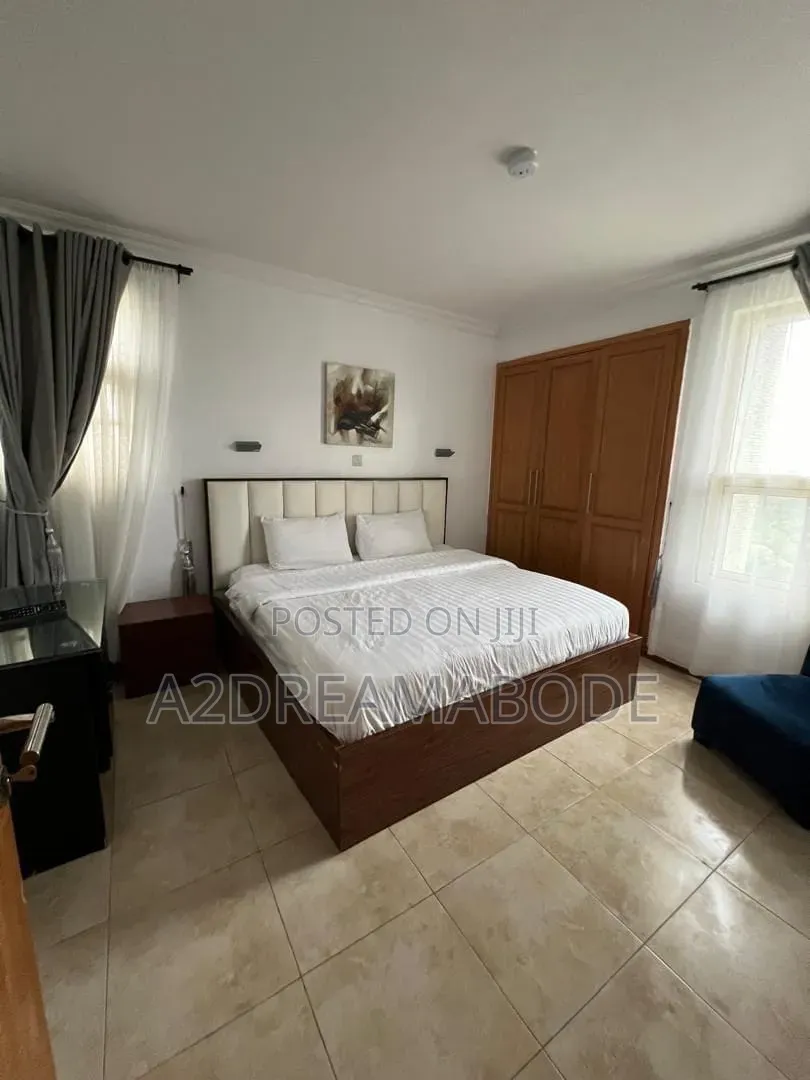 Furnished 3bdrm Duplex in Ikeja for rent in Ikeja GRA