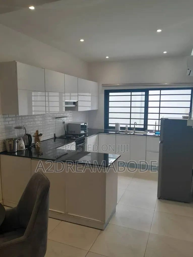 Furnished 5bdrm Duplex in Ikeja for rent in Ikeja GRA
