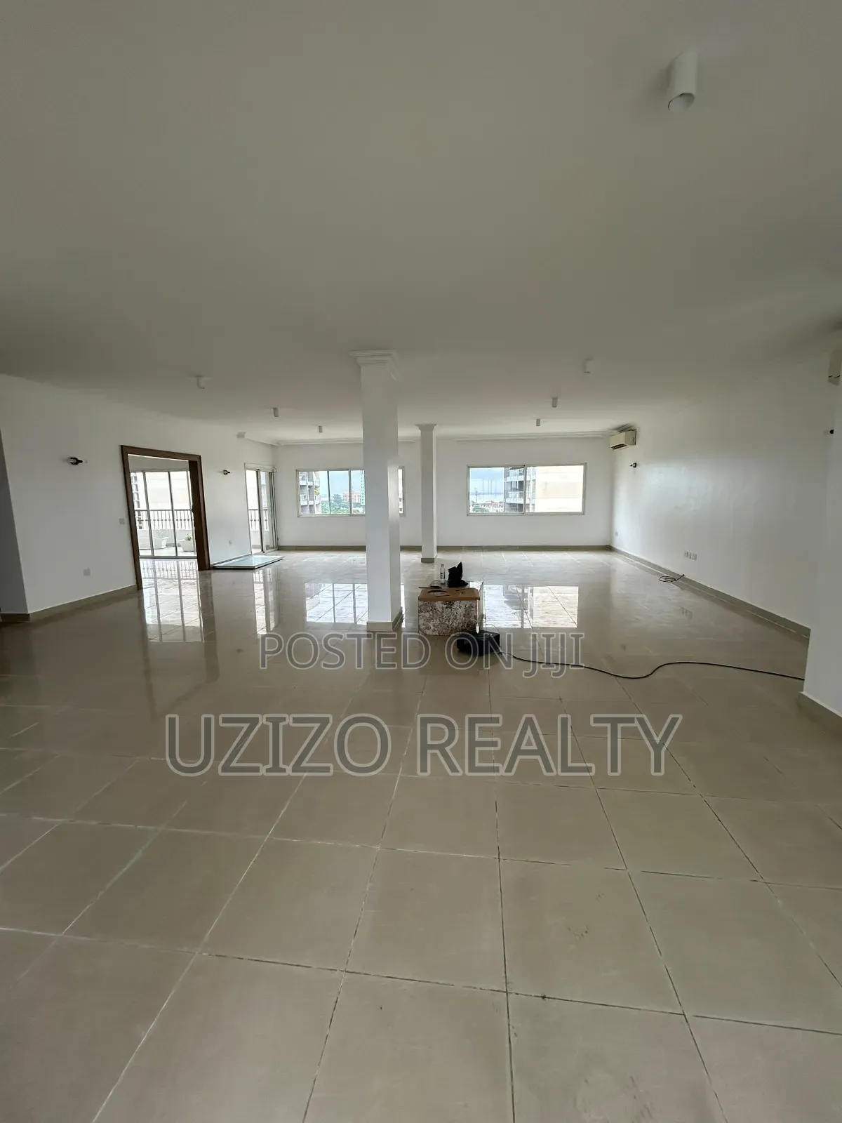 4bdrm Penthouse in Ikoyi, Bourdillon for sale in Bourdillon