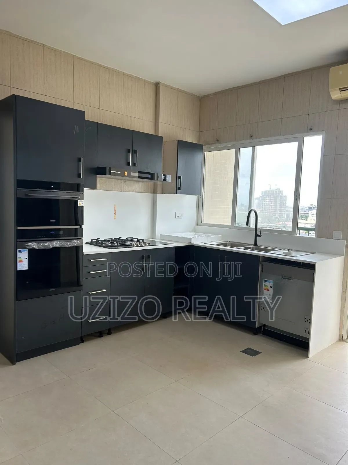 4bdrm Penthouse in Ikoyi, Bourdillon for sale in Bourdillon