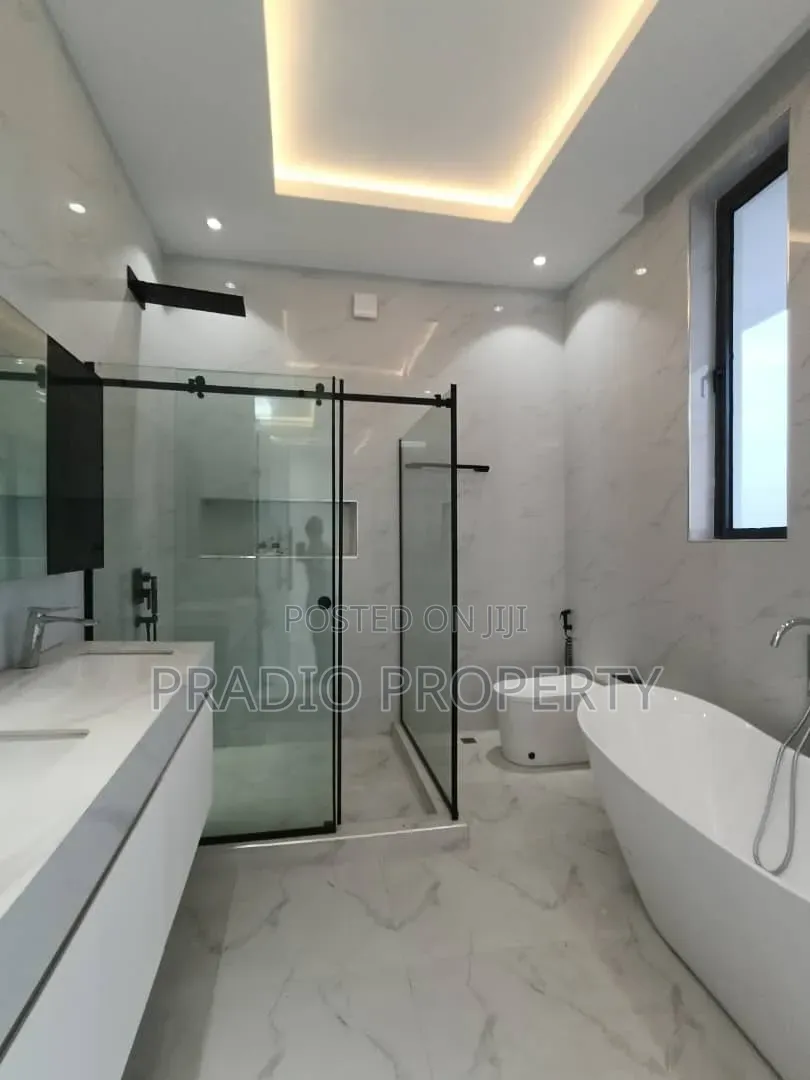 4bdrm Duplex in Royal Garden Estate, Ajiwe for sale in Ajiwe