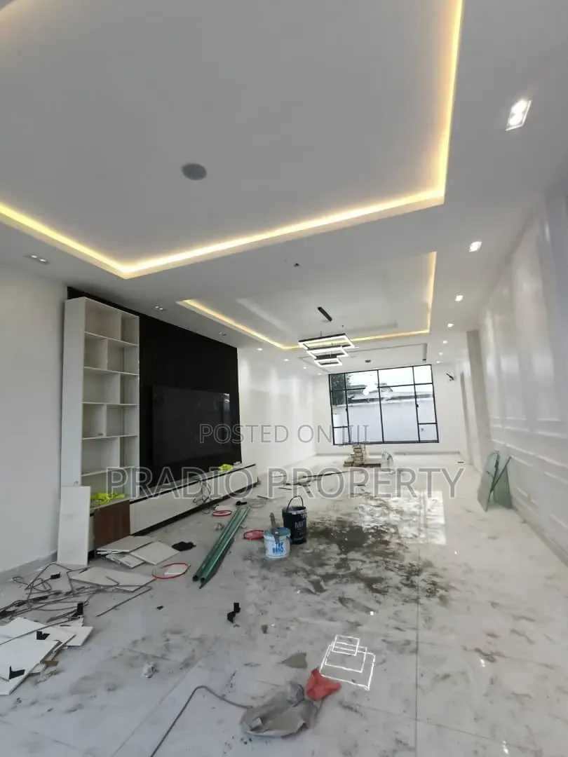 4bdrm Duplex in Royal Garden Estate, Ajiwe for sale in Ajiwe