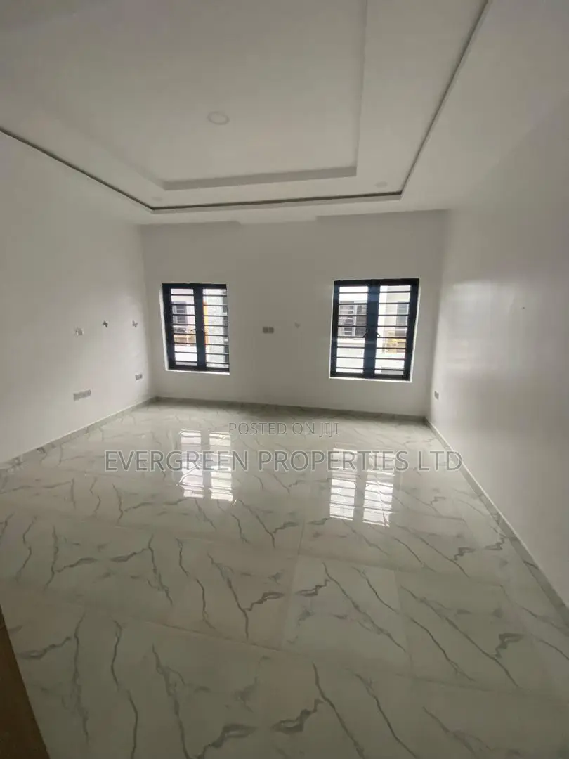 4bdrm Townhouse / Terrace in Adeola Odeku for rent in Adeola Odeku