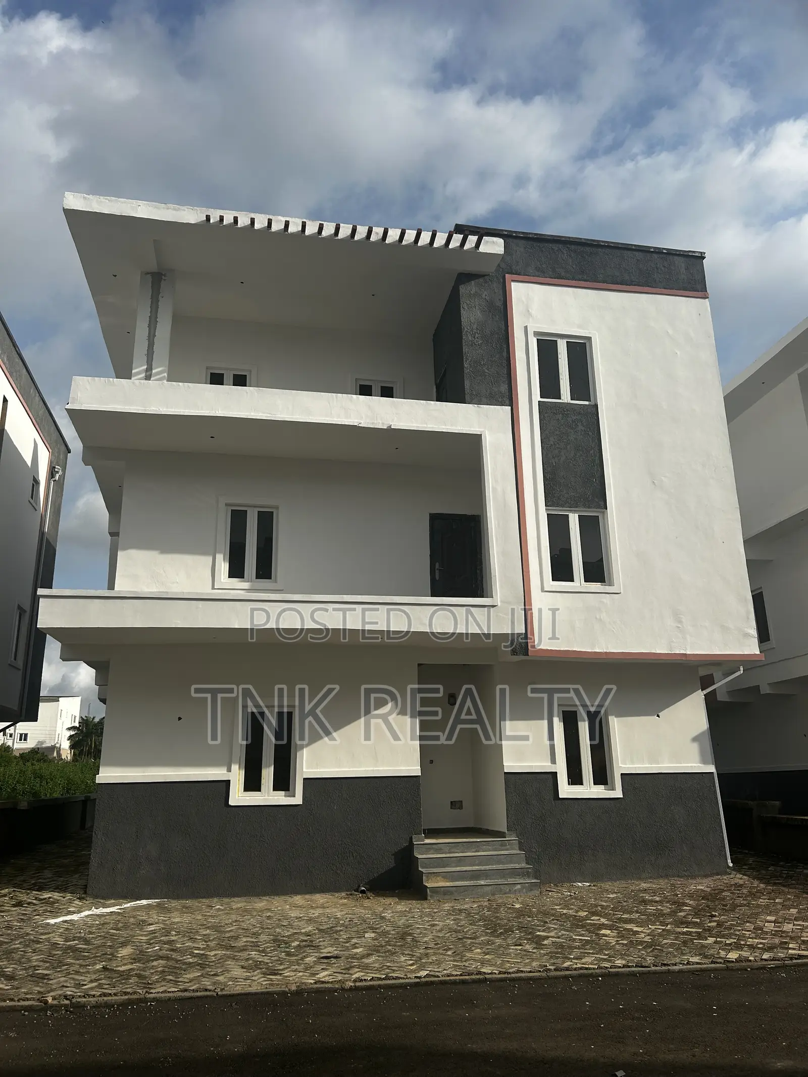 Newly Built 5bedroom Carcass for Sale in Mabushi