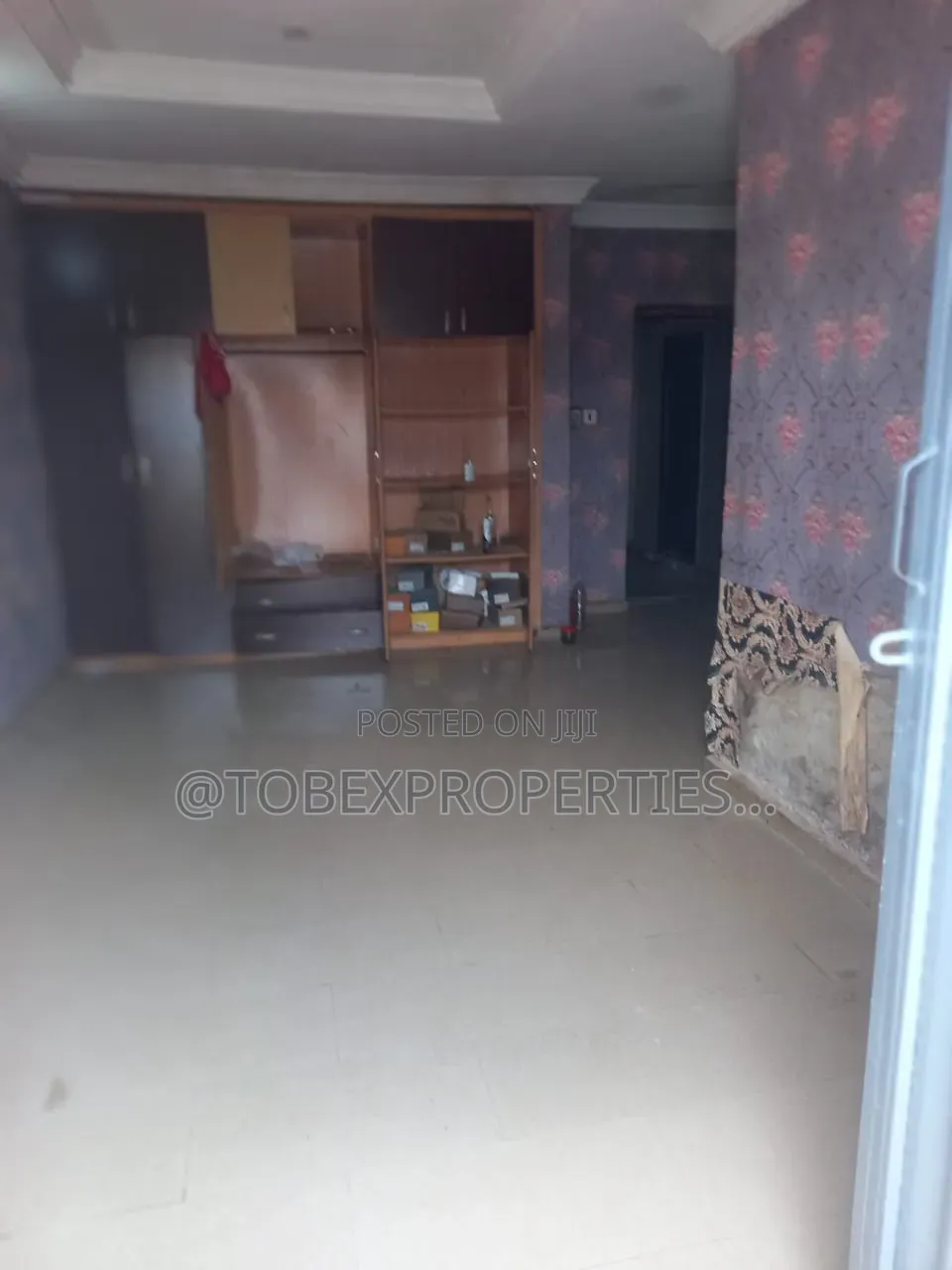 5bdrm Bungalow in Abacha Road, Karu for sale in Karu