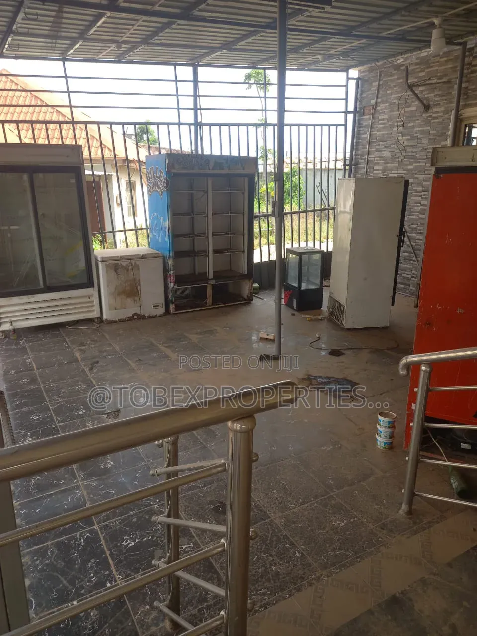 5bdrm Bungalow in Abacha Road, Karu for sale in Karu
