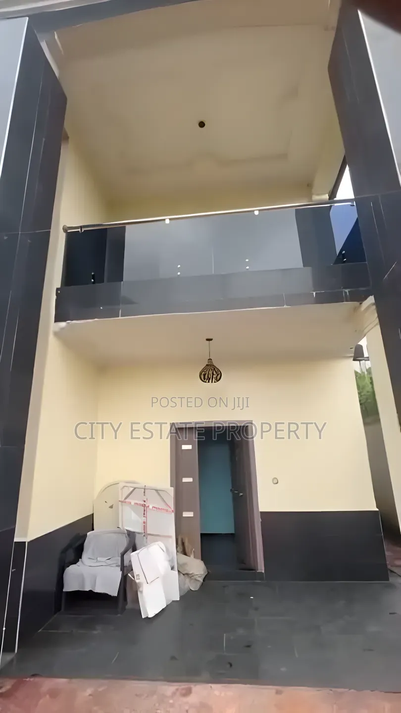 4bdrm Duplex in Apara Link Link, Obio-Akpor for rent in Obio-Akpor