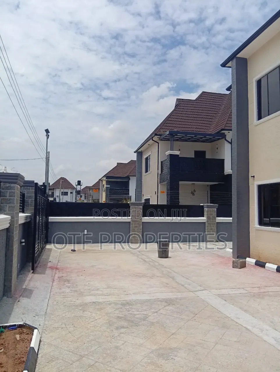 4bdrm Duplex in Fo1, Kubwa for sale in Kubwa